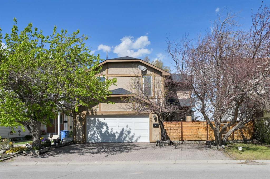 Picture for 44 Coach Manor Rise SW