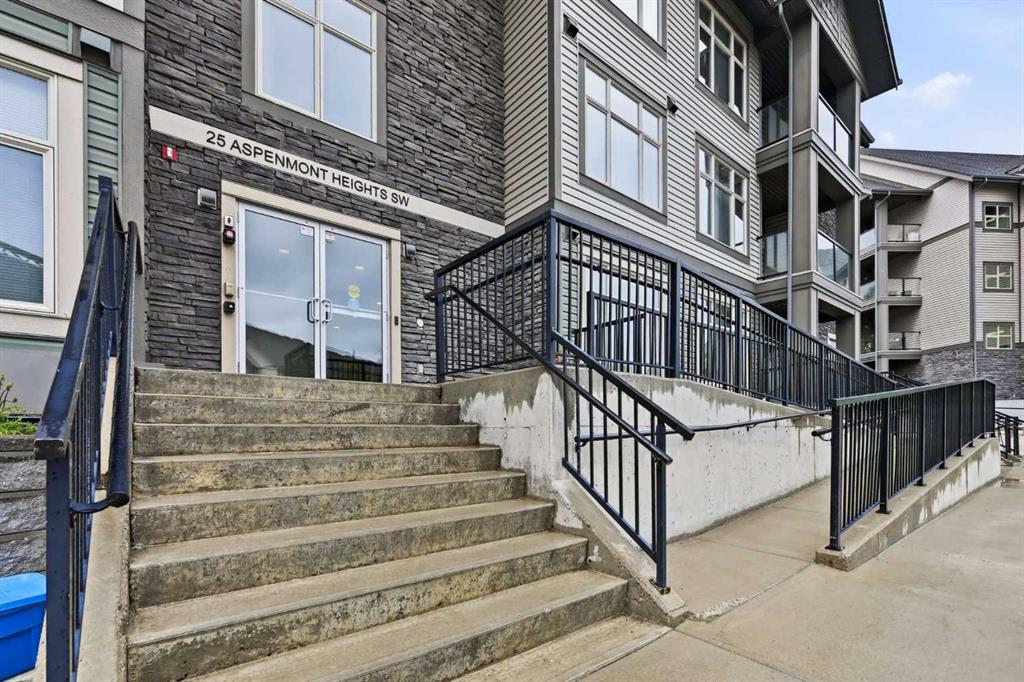 Picture for 306, 25 Aspenmont Heights SW
