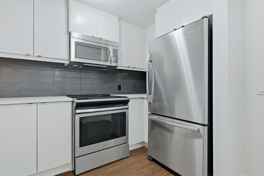Picture for 306, 25 Aspenmont Heights SW