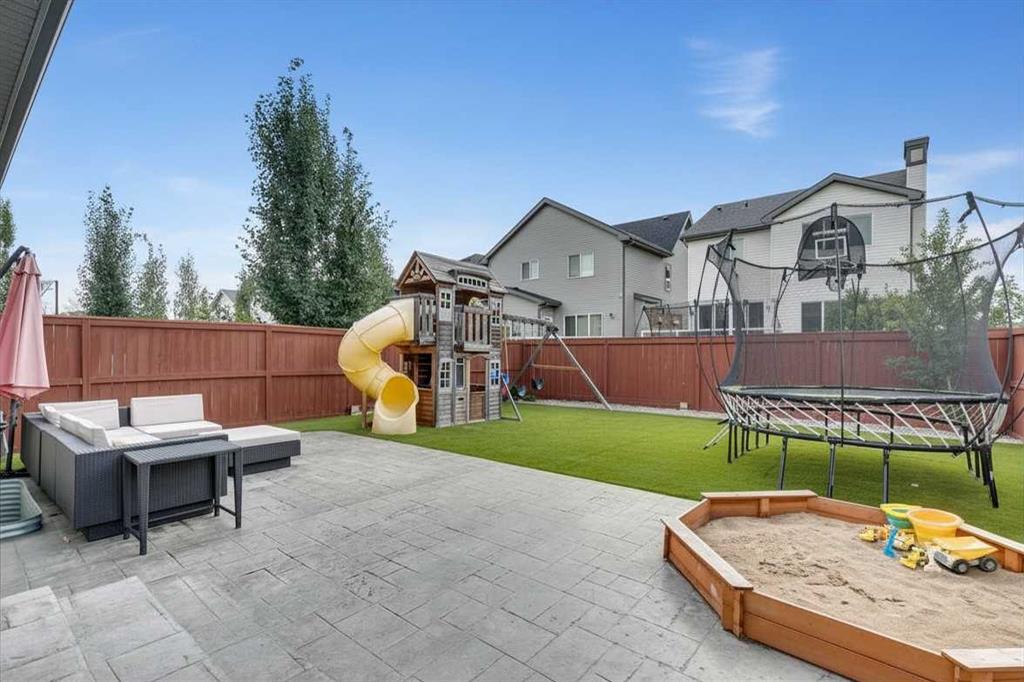 Picture for 29 Copperpond Parade SE