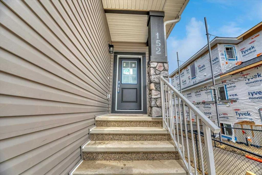 Picture for 152 Lakewood Crescent 