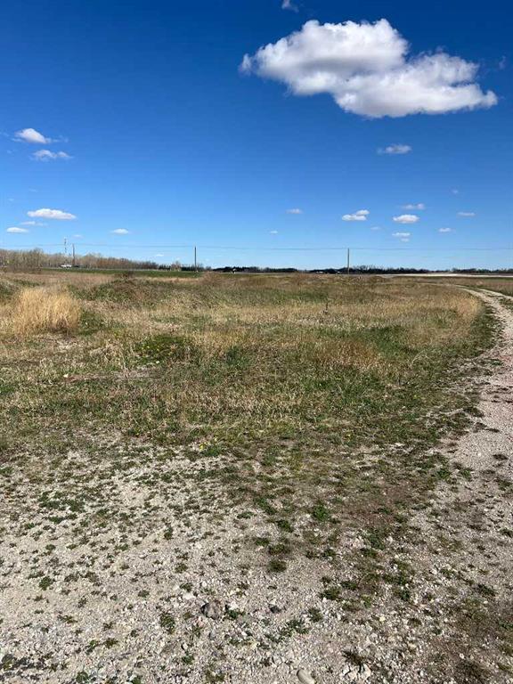 Picture for 275115 Glenmore Trail  