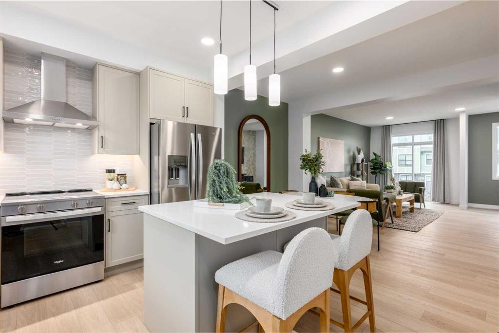 Picture for 306, 437 Alpine Avenue SW