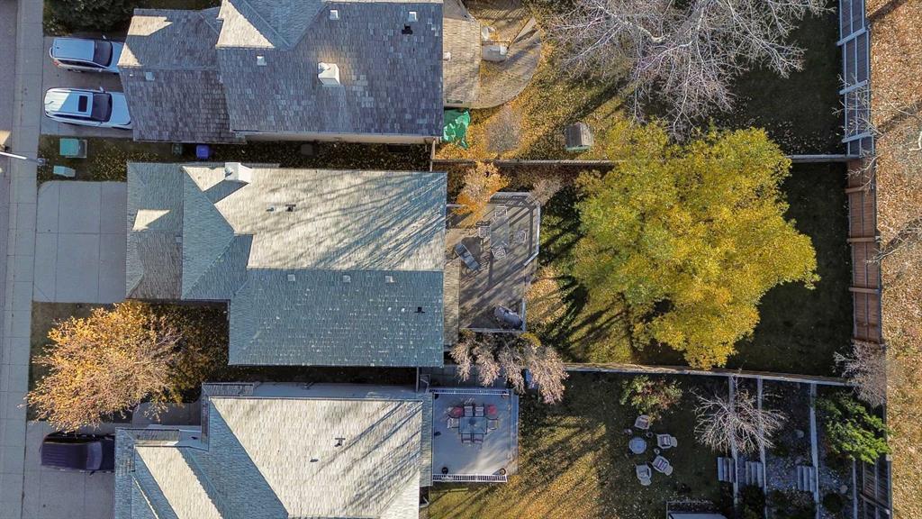 Picture for 114 Valley Ponds Crescent NW