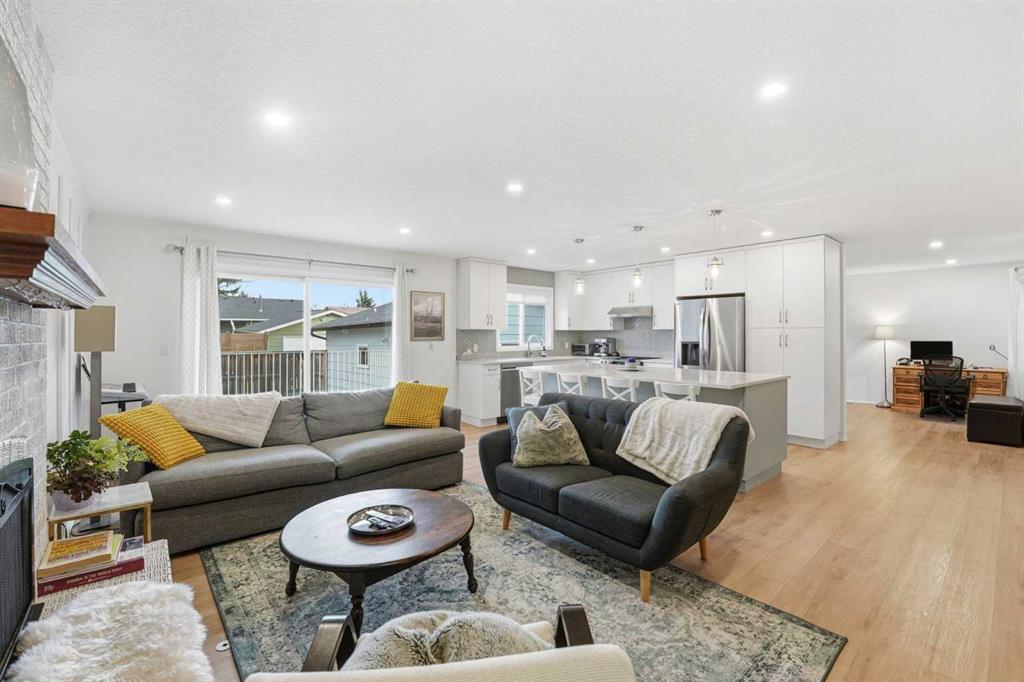 Picture for 60 Sunmount Close SE