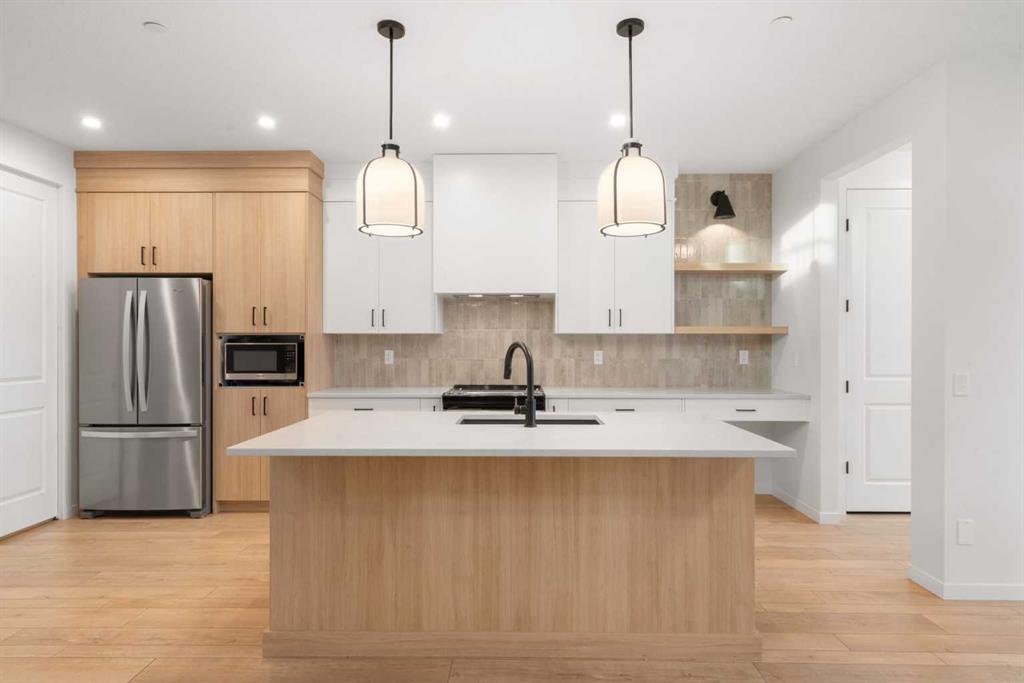 Picture for 76 Lucas Common NW