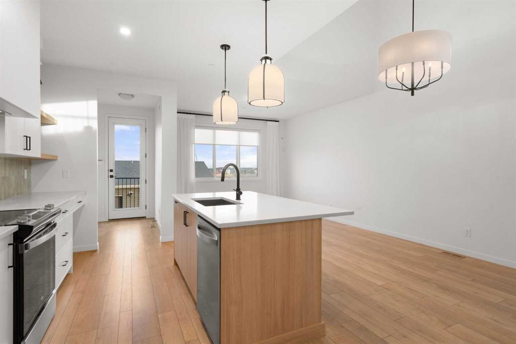 Picture for 76 Lucas Common NW