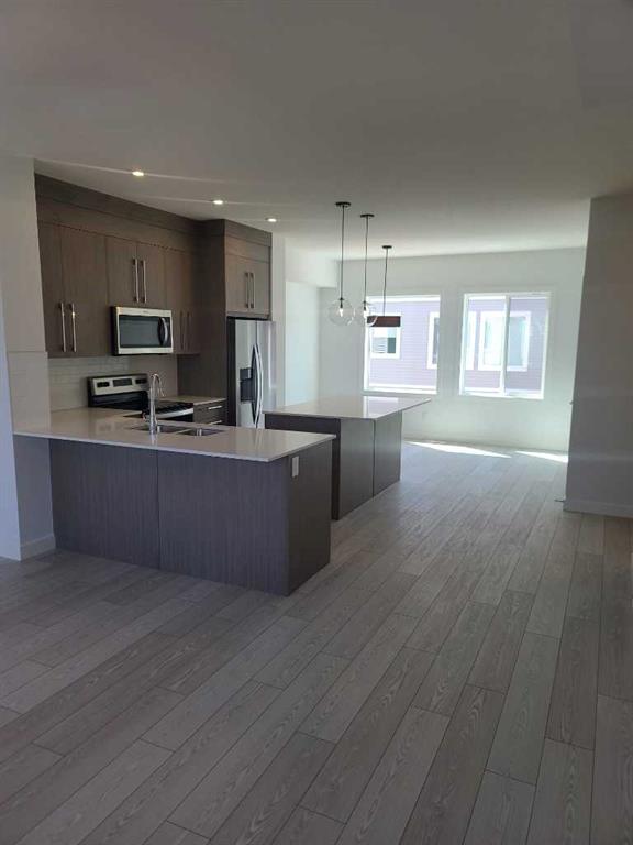 Picture for 403, 335 Creekside Boulevard SW