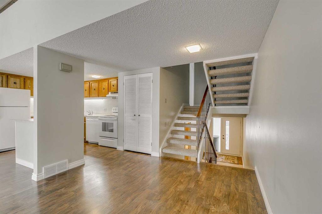 Picture for 9, 2225 Oakmoor Drive SW