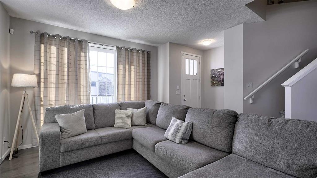 Picture for 393 Walden Parade SE