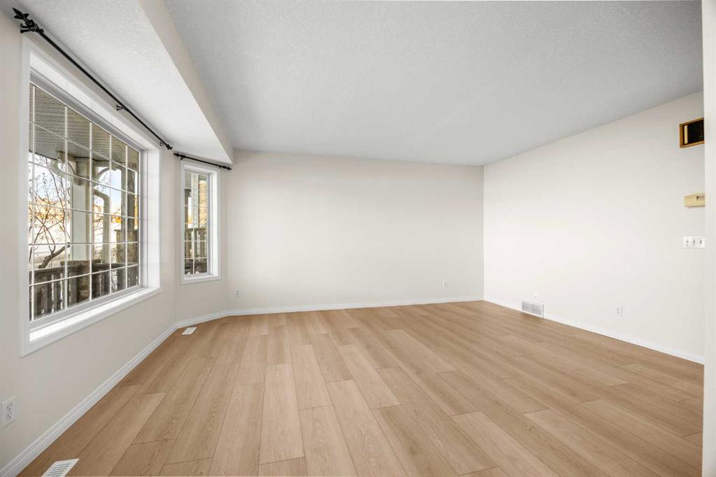 Picture for 40 Arbour Crest Drive NW