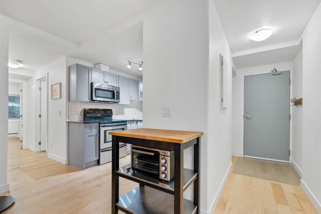 Picture for 103, 728 3 Avenue NW