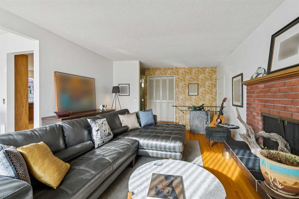 Picture for 10712 Mapleshire Crescent SE