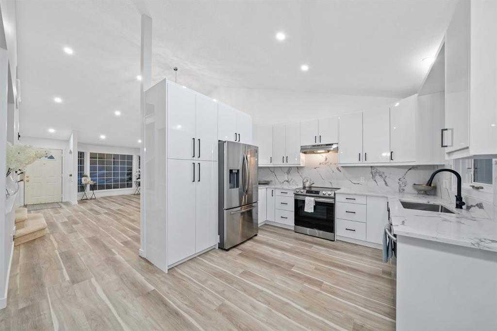 Picture for 16 Sandringham Close NW