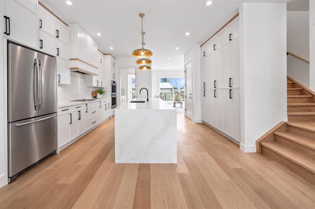 Picture for 2421 25 Avenue NW