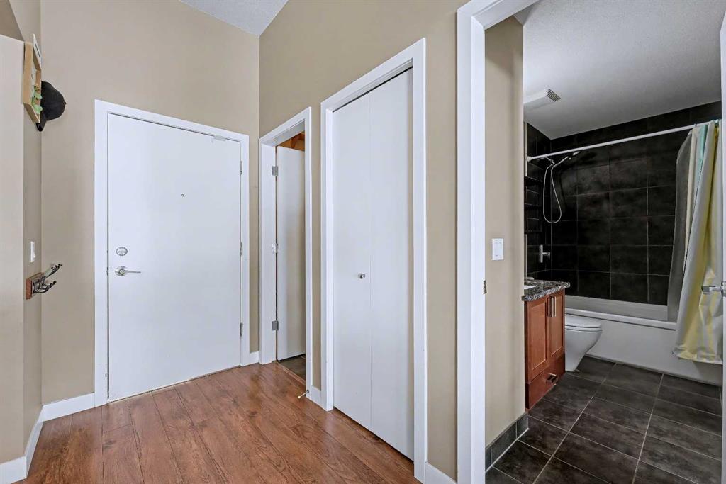 Picture for 417, 4303 1 Street NE