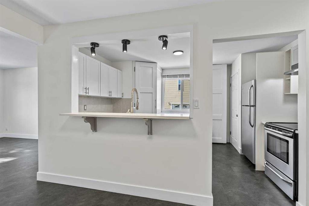 Picture for 412 33 Avenue NE