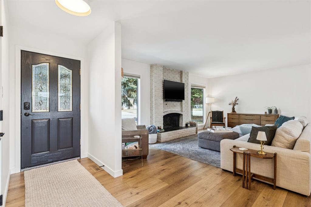 Picture for 931 Parkwood Drive SE