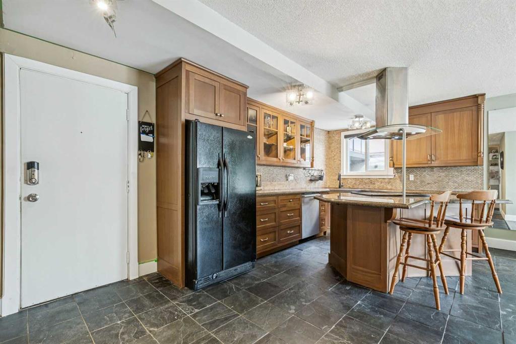 Picture for 103, 1915 26 Street SW