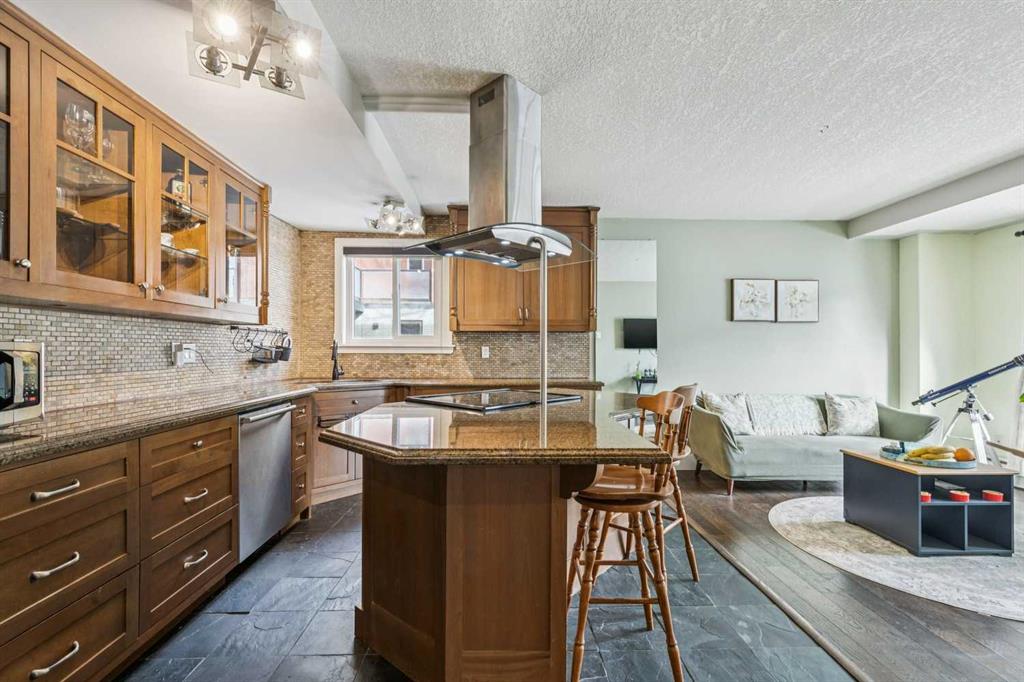 Picture for 103, 1915 26 Street SW