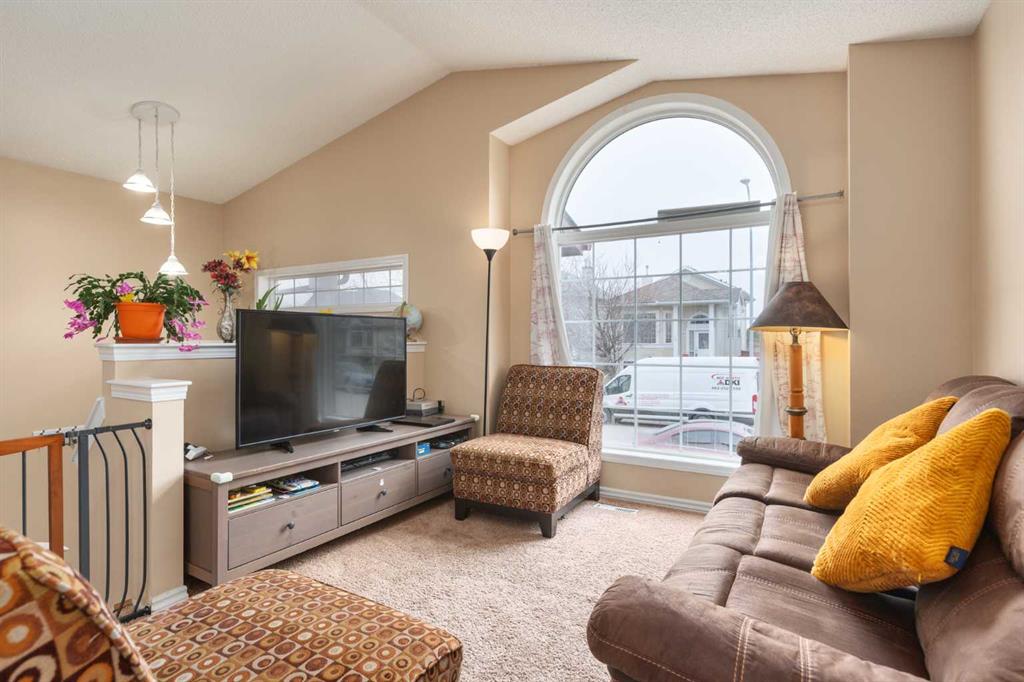 Picture for 135 Covewood Close NE