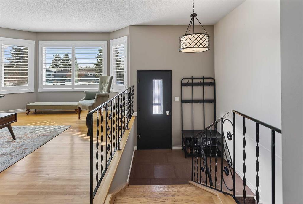 Picture for 1424 109 Avenue SW