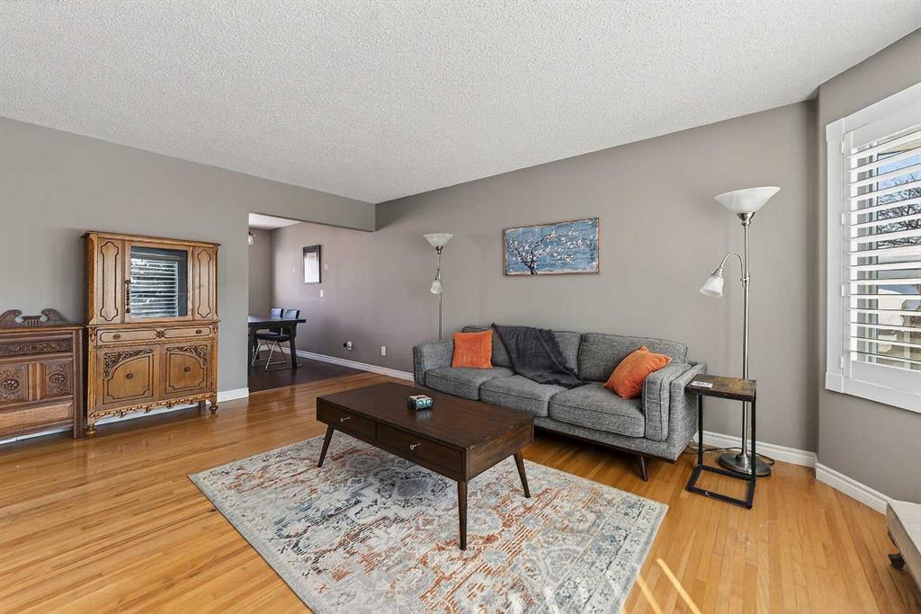 Picture for 1424 109 Avenue SW