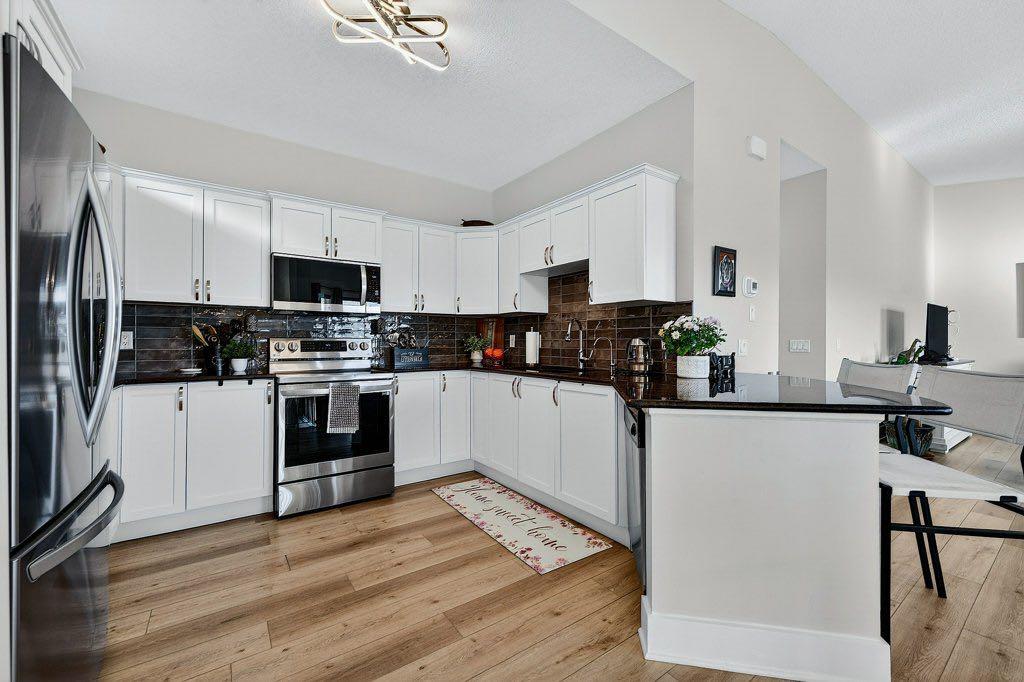 Picture for 528 Rocky Vista Gardens NW