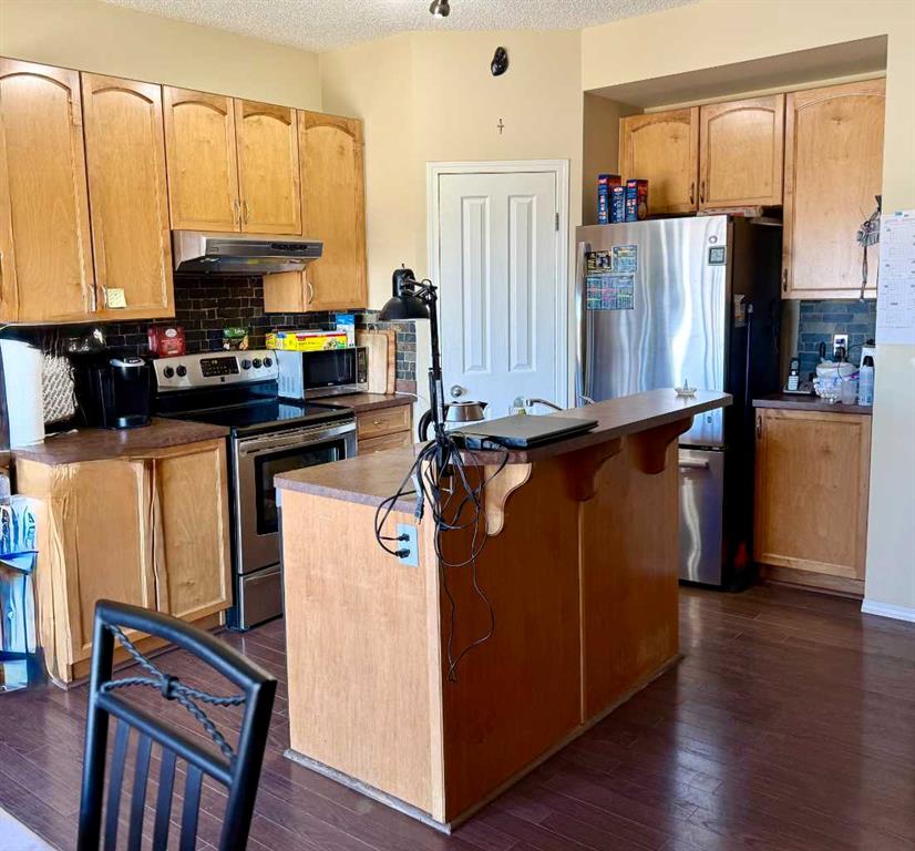 Picture for 13 Tuscany Ridge Mews NW