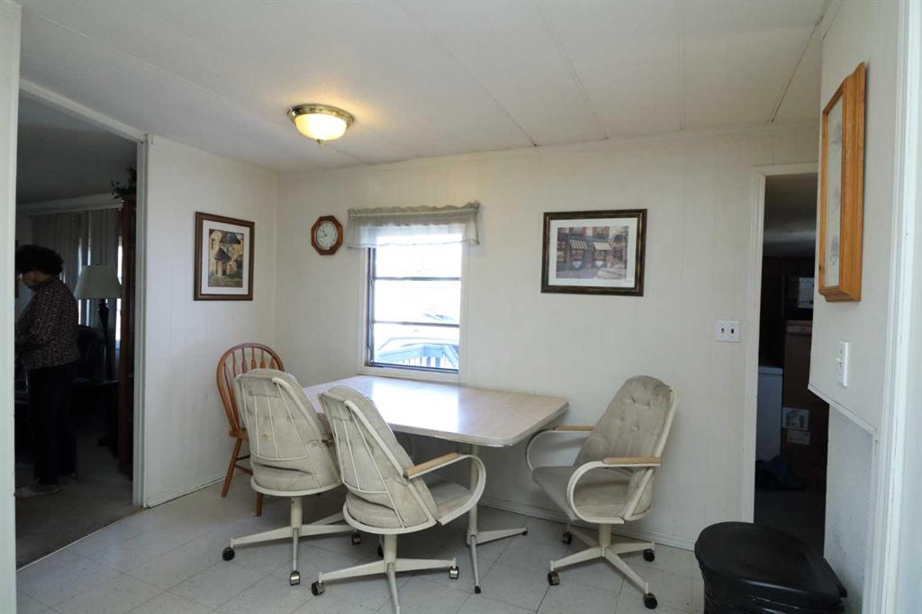 Picture for 13, 649 Main Street N