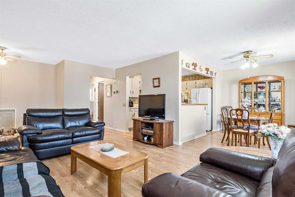 Picture for 323 Woodvale Crescent SW