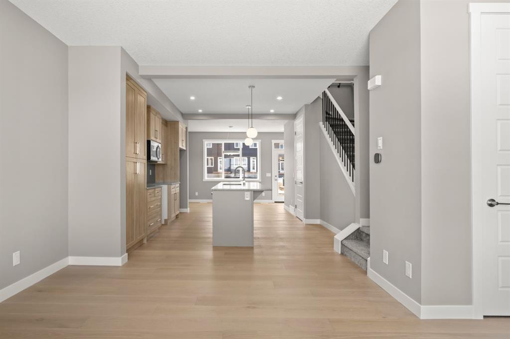 Picture for 656 Sora Boulevard SE
