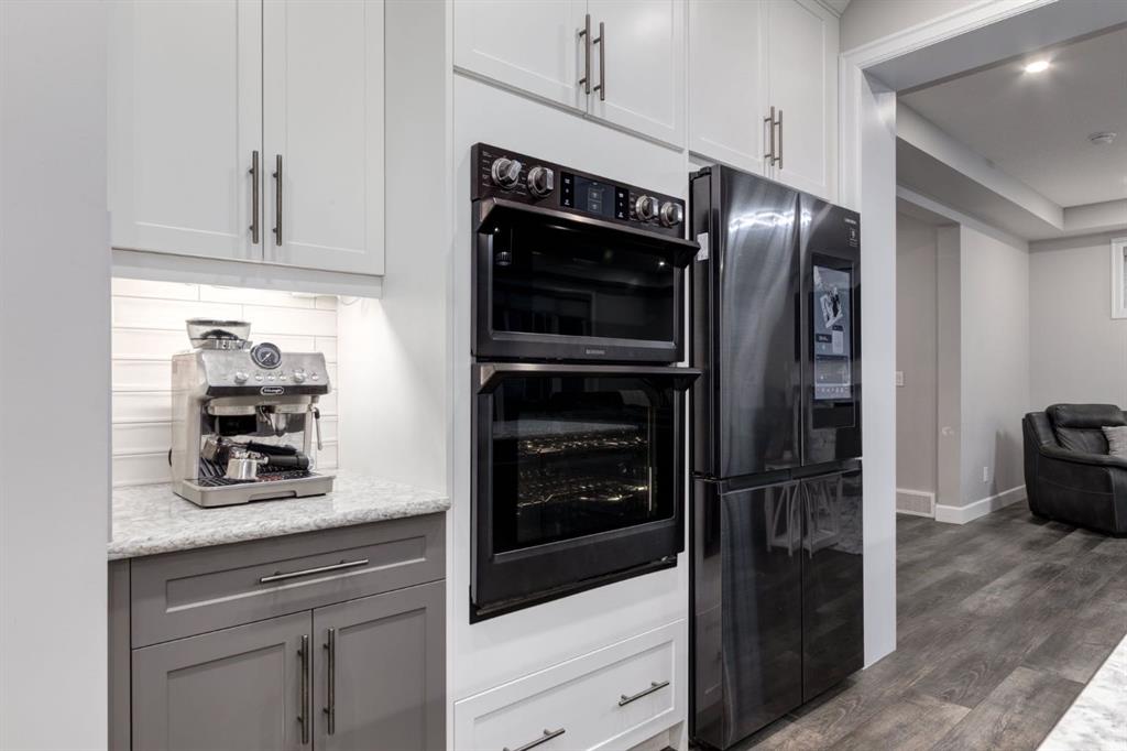 Picture for 166 Osborne Common SW