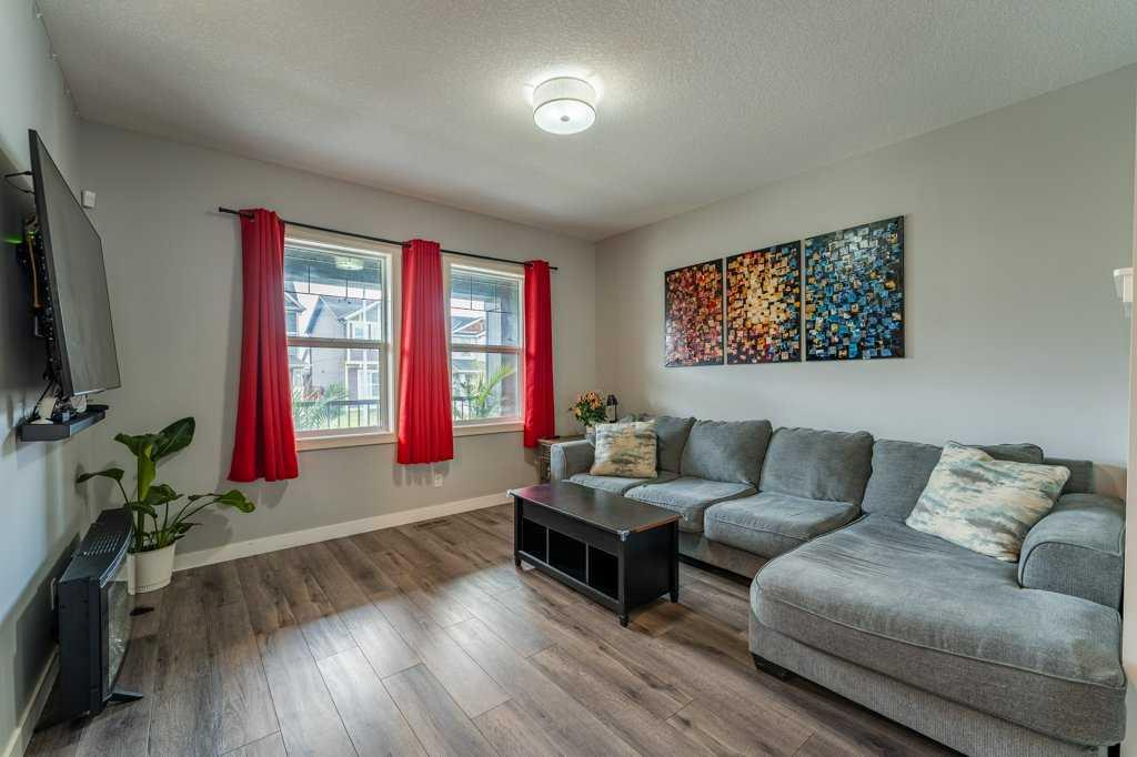 Picture for 110 Hillcrest Close SW