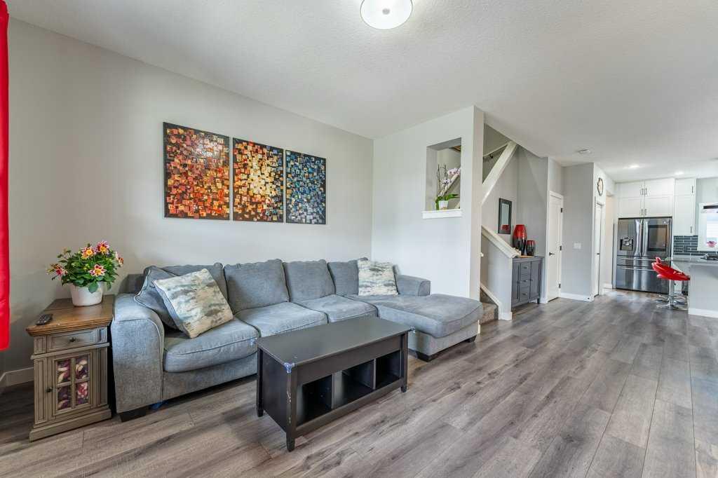 Picture for 110 Hillcrest Close SW