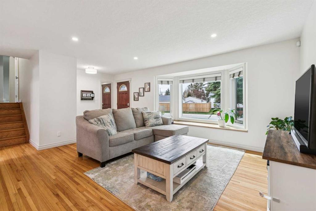 Picture for 308 99 Avenue SE