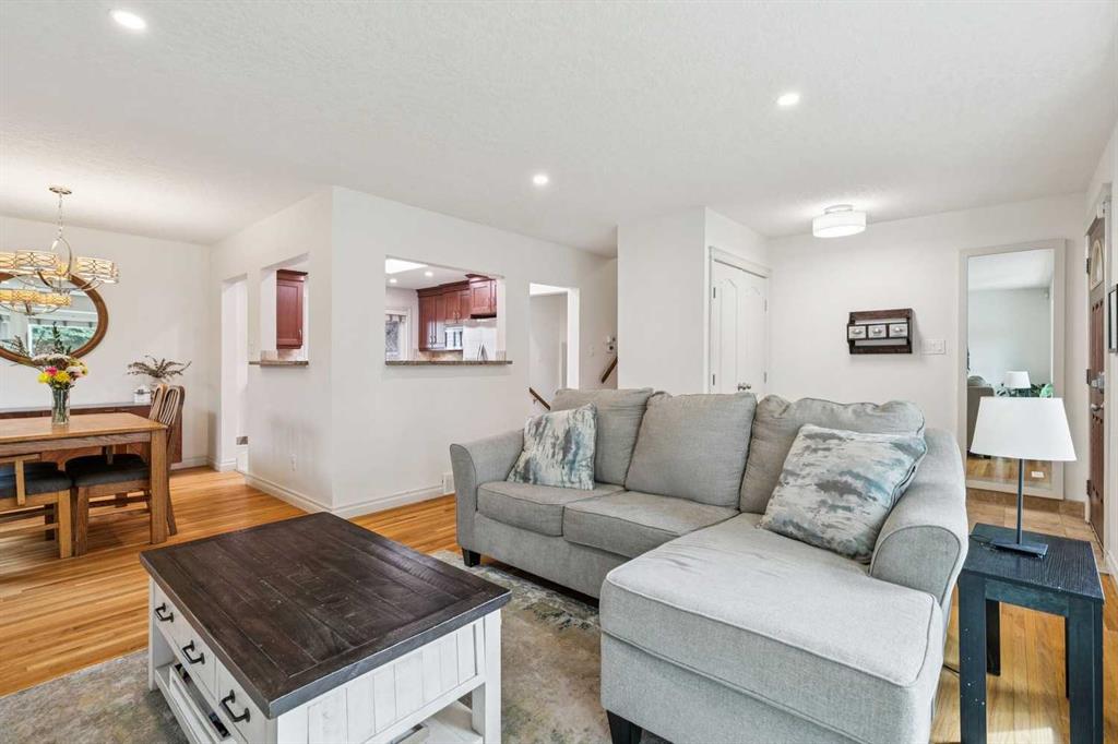 Picture for 308 99 Avenue SE