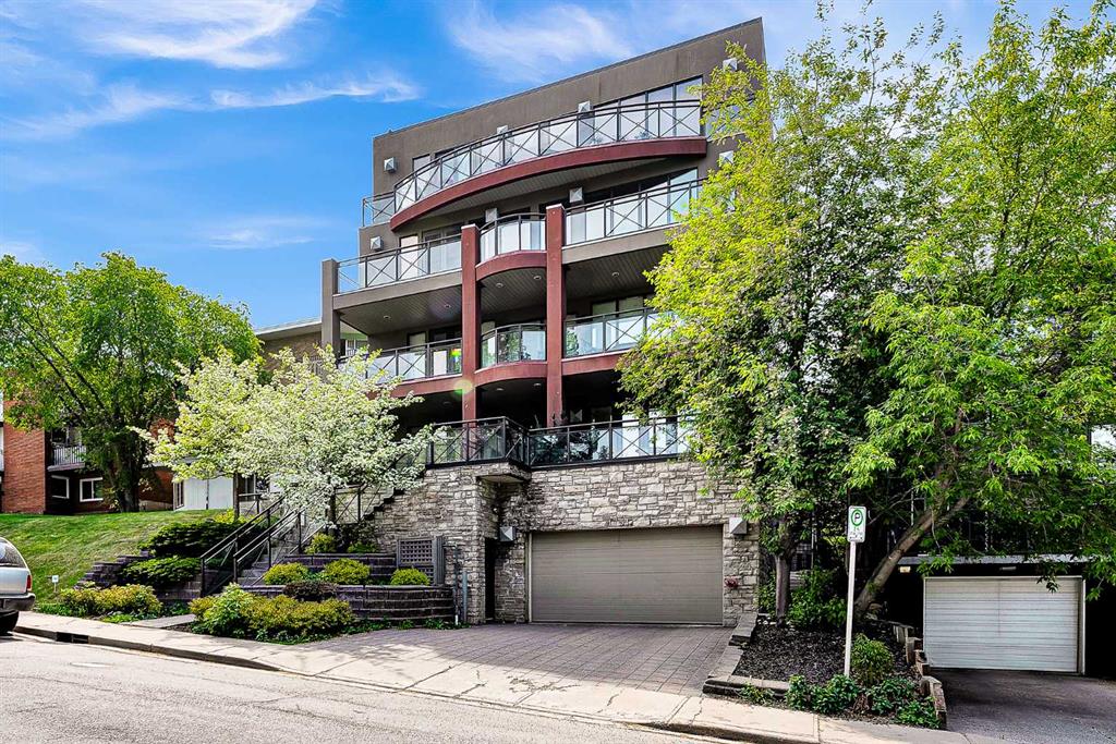 Picture for 301, 1731 13 Street SW