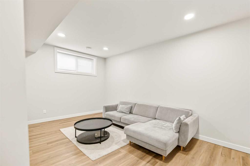 Picture for 12 Vincent Gate 