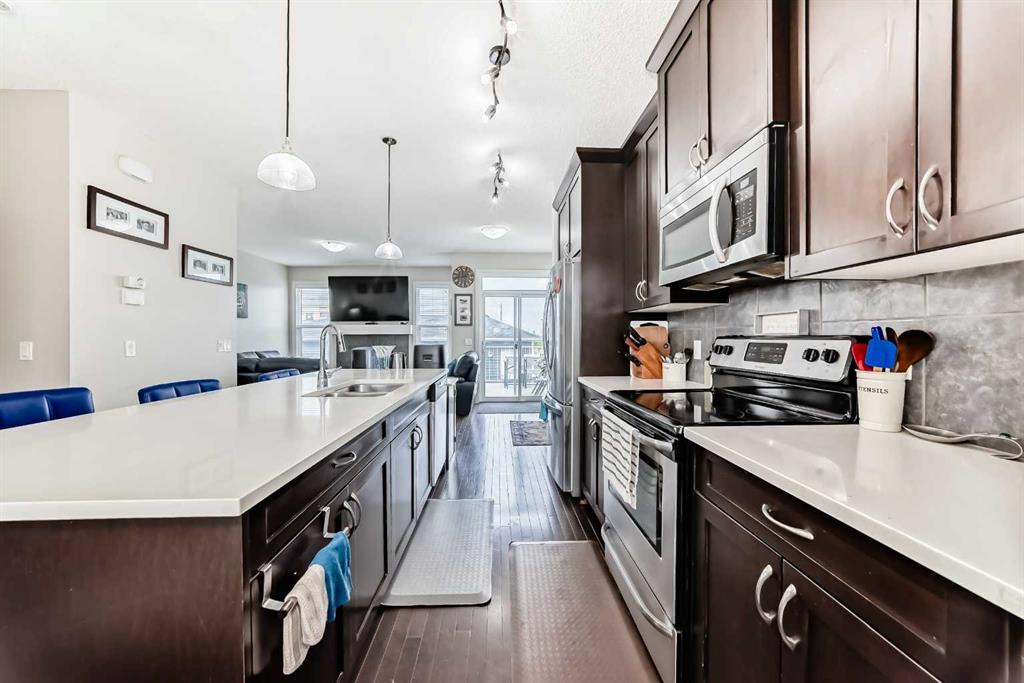 Picture for 136 Redstone Avenue NE