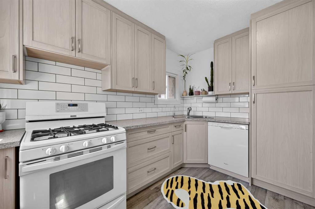 Picture for 1212 Bantry Street NE