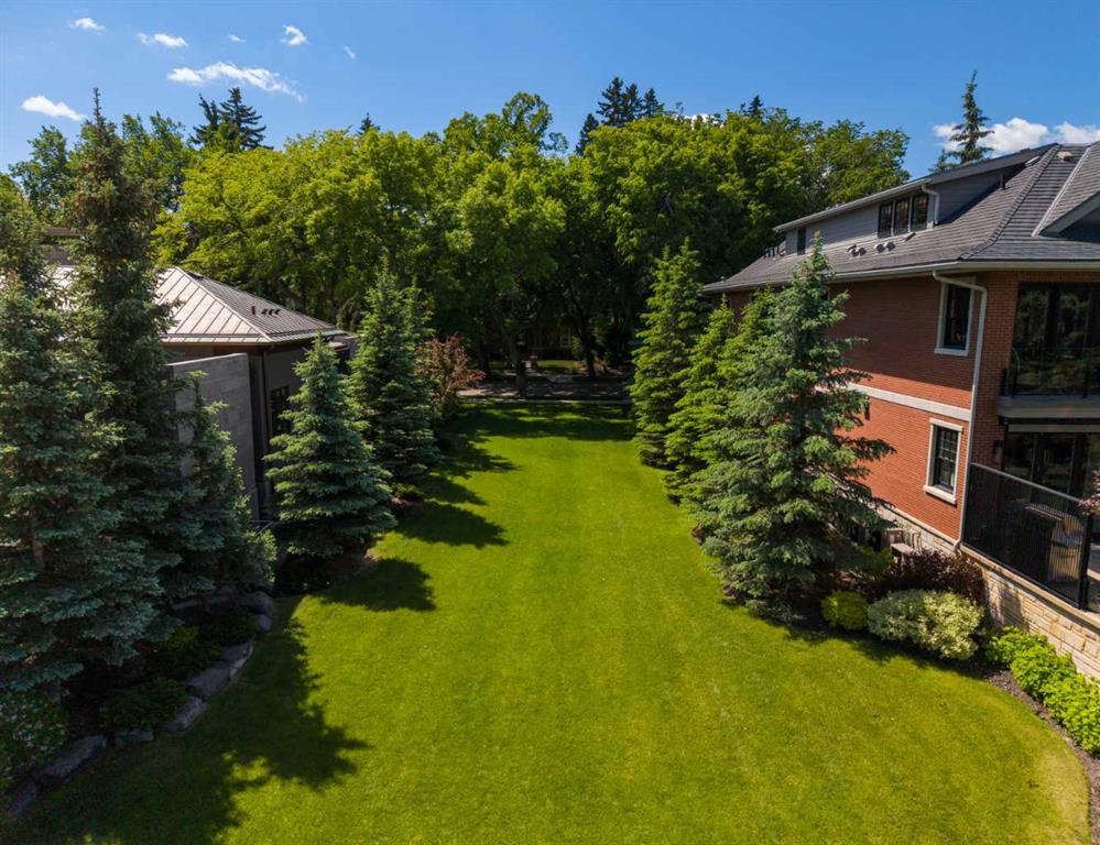 Picture for 718 Riverdale Avenue SW