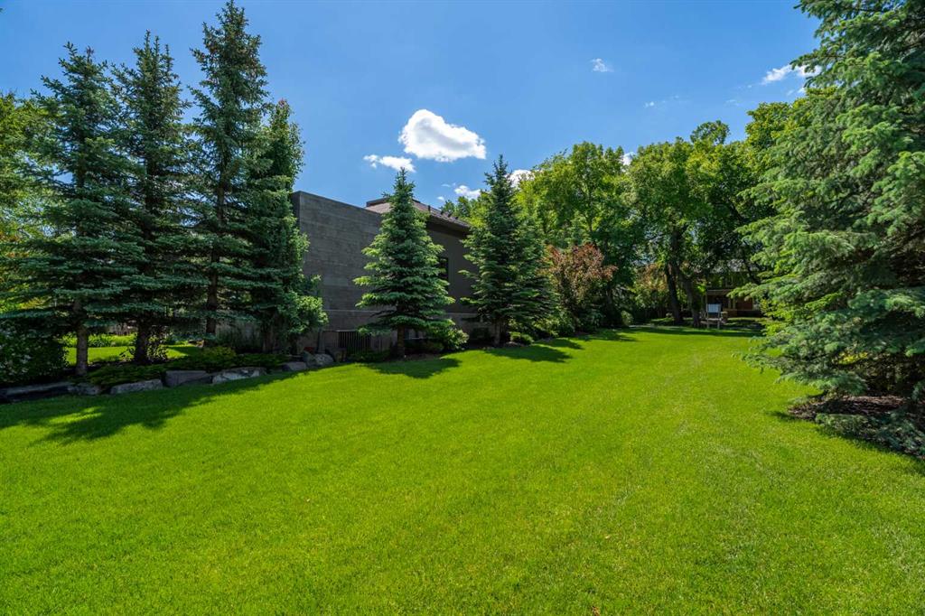 Picture for 718 Riverdale Avenue SW