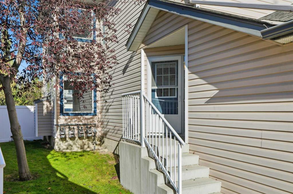 Picture for 31 Citadel Estates Manor NW