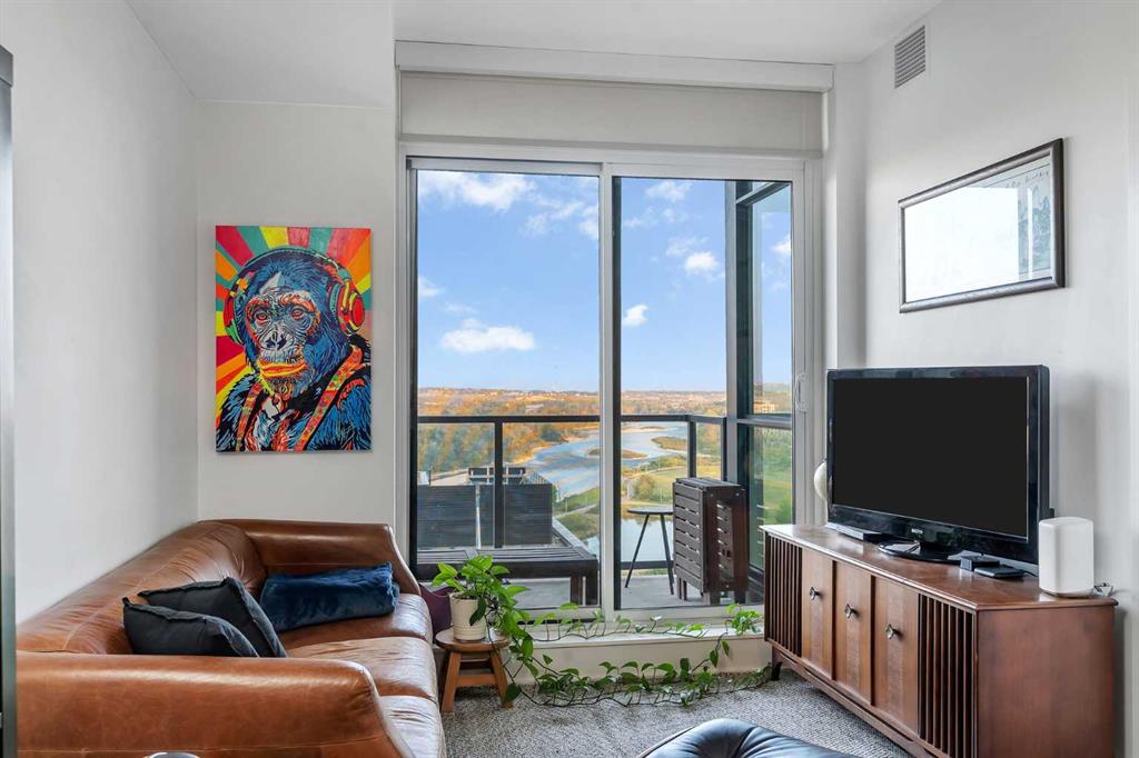 Picture for 1503, 550 Riverfront Avenue SE