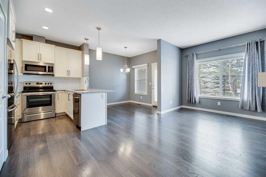 Picture for 384 Copperpond Landing SE