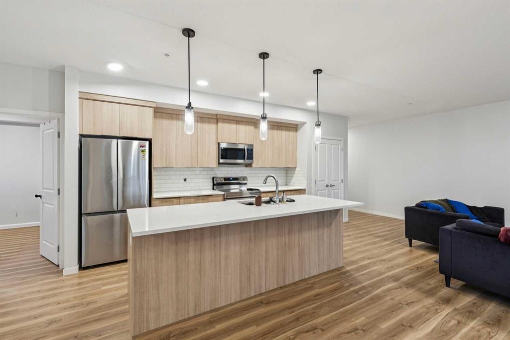 Picture for 3116, 33 Carringham Gate NW