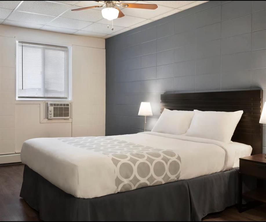 Picture for 00 Any Ave Avenue 