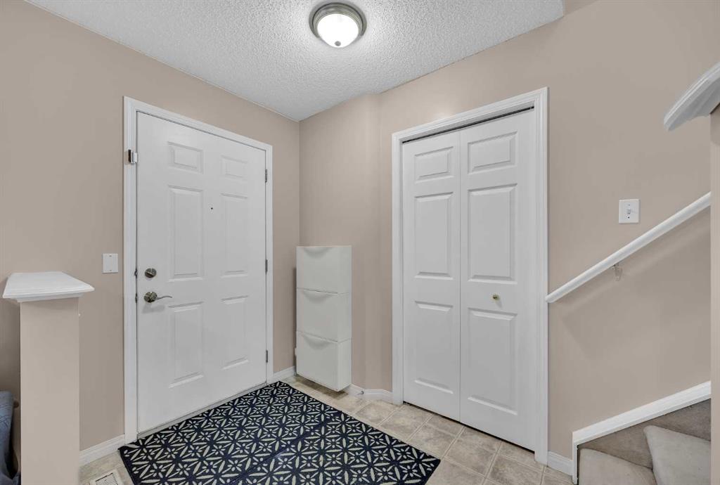 Picture for 26 Saddlemead Close NE