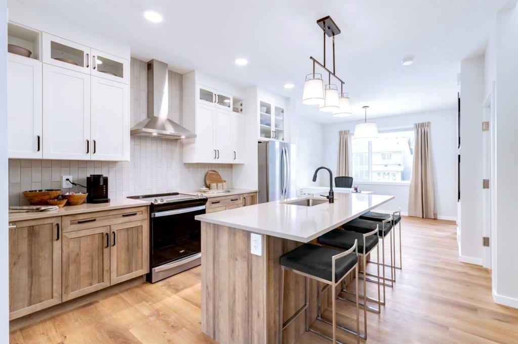 Picture for 154 Bartlett Crescent SE